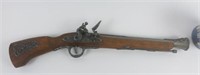 Pistolet décoratif - Ornamental pistol