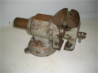 Swivel Vise with 5" Jaws