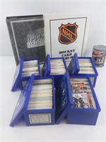 5 boîtes de cartes de hockey + 2 classeurs
