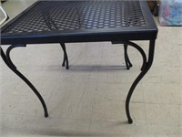 Wrought iron table 17 1/2 x 16; pick up