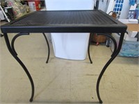 Nice wrought iron table 18 x 18; pick up