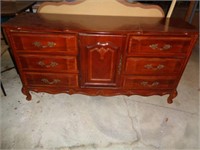 Dresser with Damaged Mirror, Table & 4 Chairs