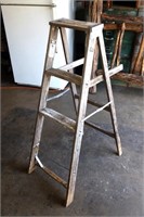 4 Foot Wood Ladder; Project Piece