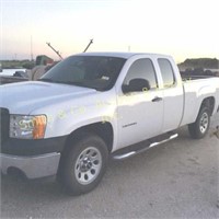 2013 GMC Extended Cab Sierra 1/2 Ton Pick-Up