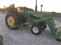 John Deere 3020 Tractor w/Loader