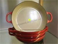 4 LE CREUSET BAKING PANS