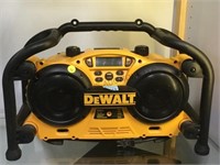 "DEWALT" WORKSITE RADIO MODEL DC011