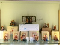 SHELF LOT OF "SIMPLY POOH" FIGURINES WITH BOXES