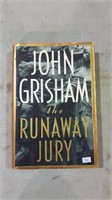 BOOK "THE RUNAWAY JURY" BY JOHN GRISHAM