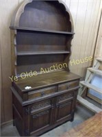Nicely Carved Linen Fold Welch Cupboard With Plate