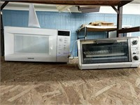 Toaster oven and microwave