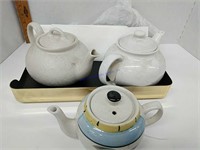 3 tea pots