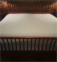 Stunning solid wood King bed