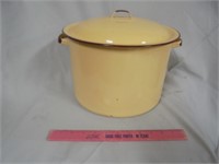 Vintage Enamel Ware Pot with lid