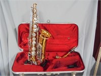 King 660 Saxophone with Case
