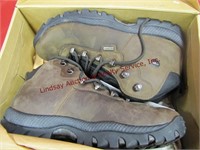 NIB Hi-tec Rainier men's size 12 hiking boots,