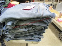 Approx 12 pairs of jeans mixed sizes (38x36,