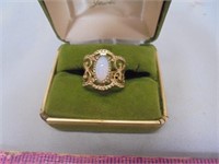 Vintage Sarah Coventry opal ring