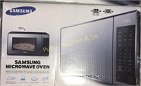 SAMSUNG MICROWAVE OVEN $299 RETAIL