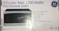 GE 2,0 CU FT MICROWAVE OVEN $220 RETAIL