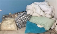Crochet Bedspread, Blankets & Pillows