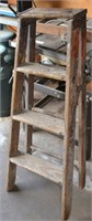 4' Wooden Step Ladder