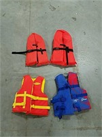Lot of 4 child life vests