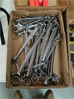 Flat of craftsmen combination Wrenches
