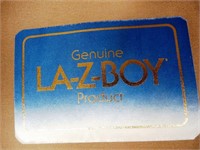 11 - LA-Z-BOY COMFY SOFA