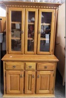 11 - BEAUTIFUL COUNTRY STYLE HUTCH