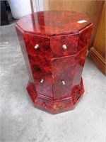 208 - INTERESTING END TABLE