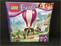 LEGO Friends Hot Air Balloon Set