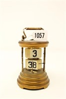 Vintage wind up clock.