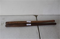 2-wooden handles.
