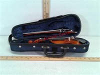 Miniature 1/10 size violin with bow