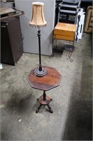 Hexagonal Accent Table & Lamp