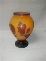 Galle Style Cameo Vase With Oak Leaf Design