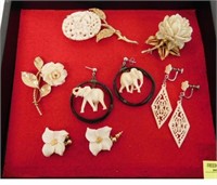 GROUPING OF BONE CARVED JEWELRY