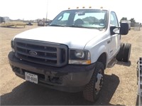 2003 Ford F-450 Single Cab and Chassis