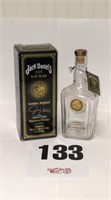 1915 JD Gold Medal - Signed Box & Bottle