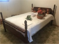 Vintage Bed & Dresser