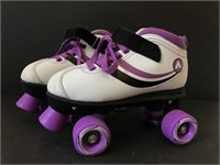 Kid’s Retro Style Roller Skates and Carrying Bag
