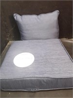 2 pc chair
 cushion..tear in front