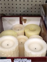 BOX W/BATTERY OPERATED CANDLES
