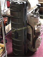 TRAVELING HARD CASE FOR GOLF CLUBS (CLUB CHAMP)