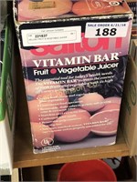 DELUXE FRUIT & VEGETABLE JUICER (VITAMIN BAR)