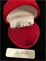 Fashion Jewelry Ring 3 Stones in Heart shaped Box
