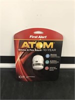 New First Alert P1010 Atom smoke and fire