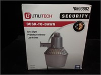 Utilitech dusk to dawn security area light..new