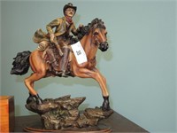 WESTERN HORSE SCULPTURE